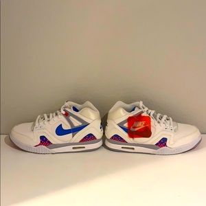 Nike Air Tech Challenge 2